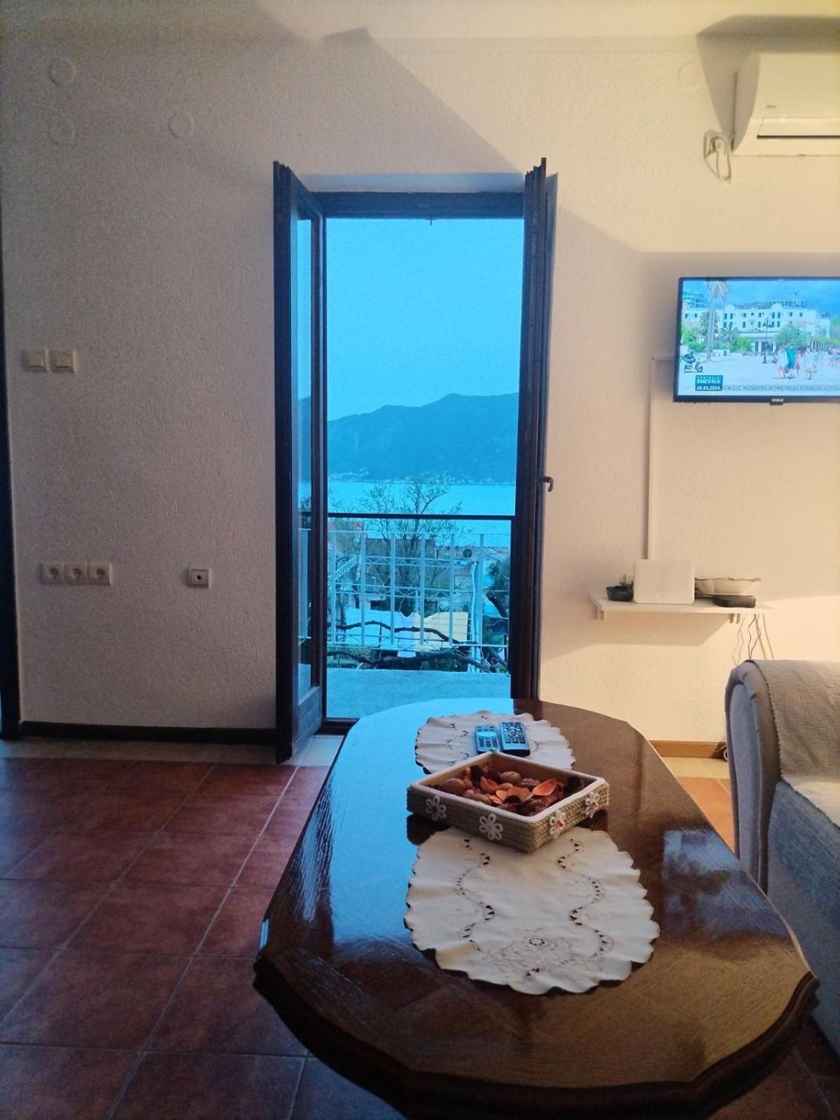 Apartment Ivana Kotor Buitenkant foto