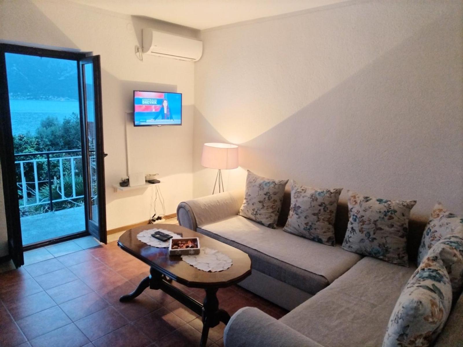 Apartment Ivana Kotor Buitenkant foto