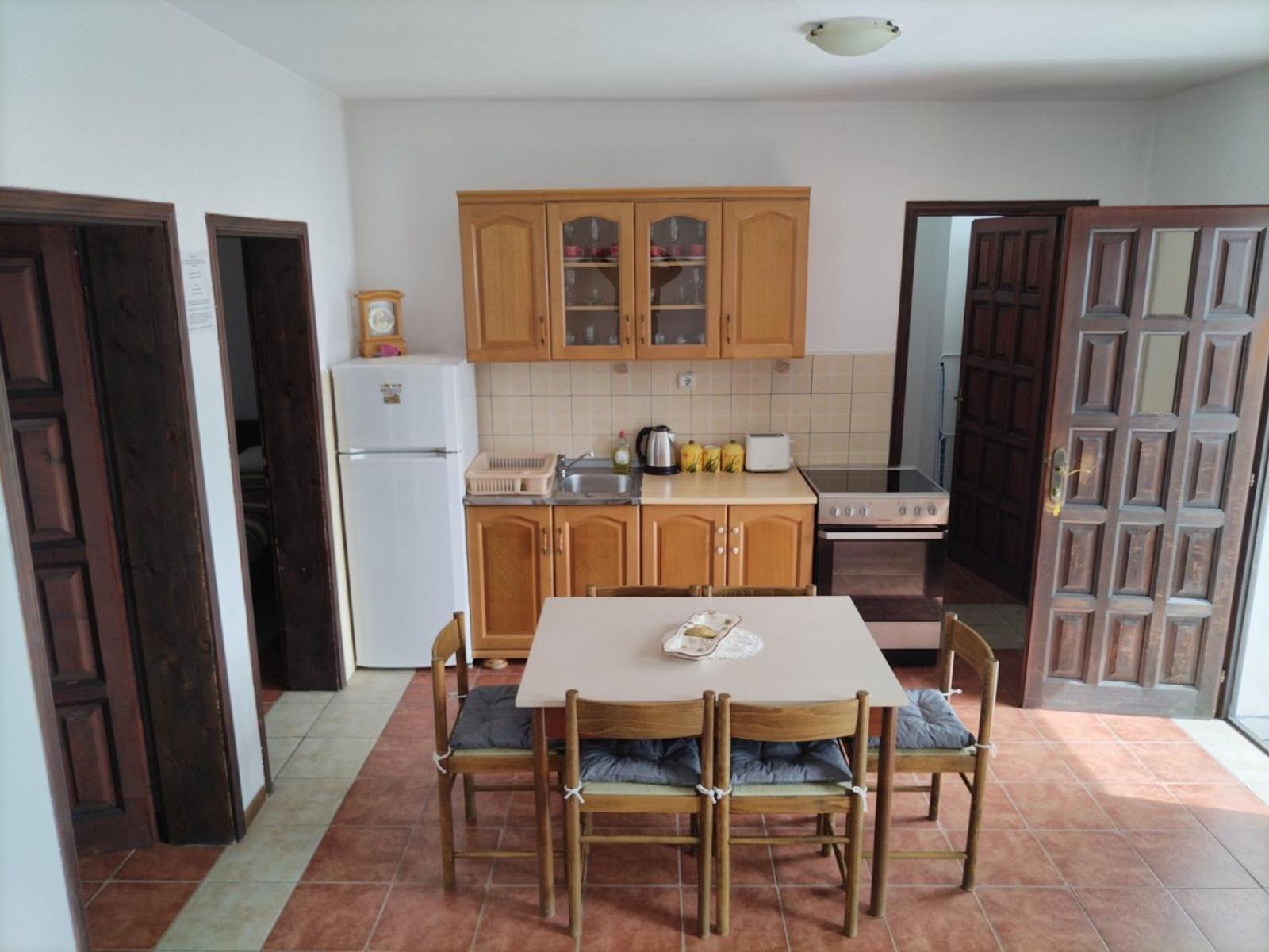 Apartment Ivana Kotor Buitenkant foto